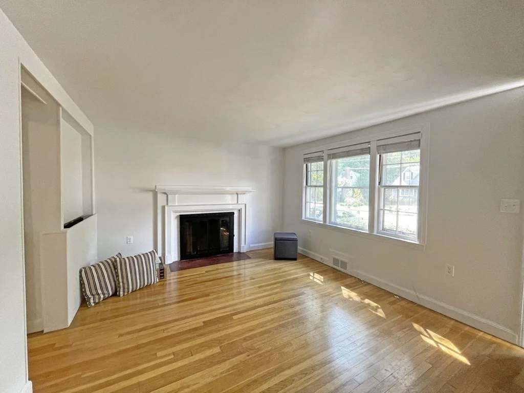 4 bed, 2 bath apartment for rent at 34 Kilburn Rd Unit 34, West Newton — photo 2 of 18