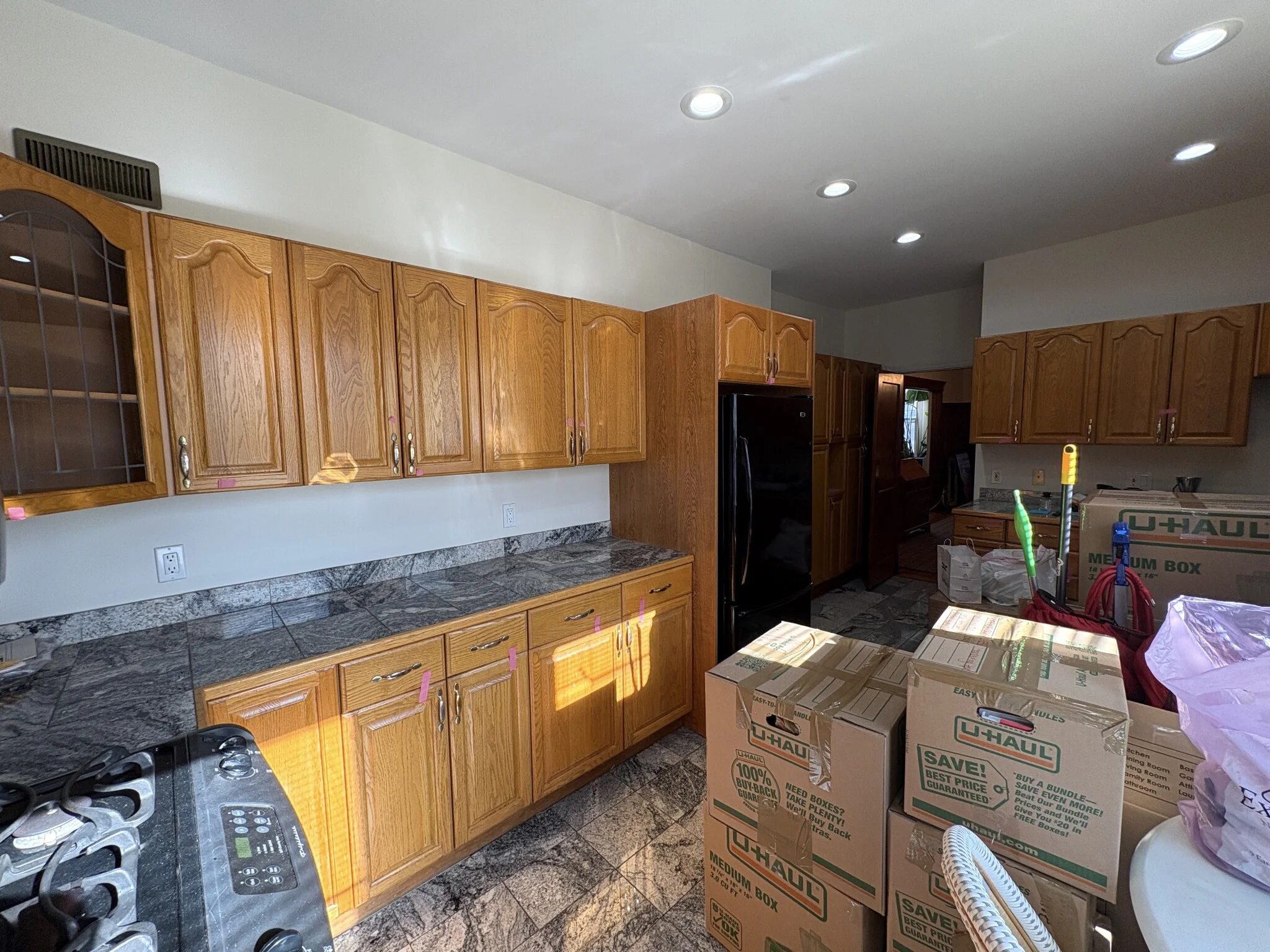 3 bed, 2 bath apartment for rent at 34 Kilsyth Rd Unit 3, Washington Square — photo 4 of 35