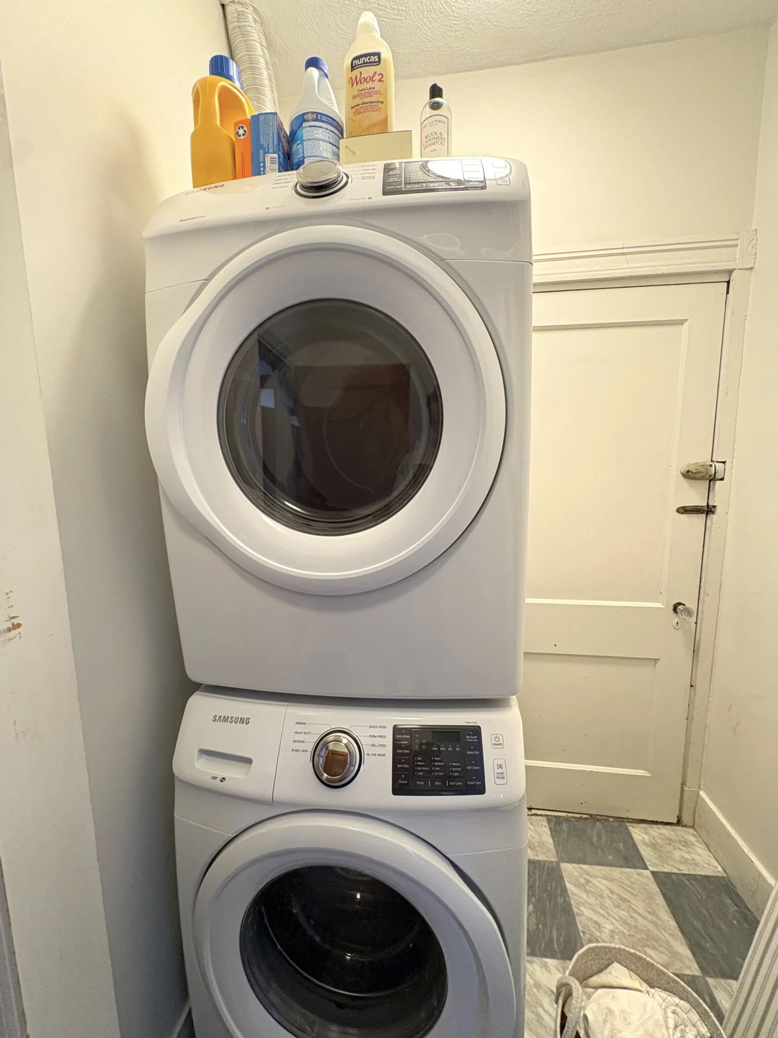 3 bed, 2 bath apartment for rent at 34 Kilsyth Rd Unit 3, Washington Square — photo 20 of 35