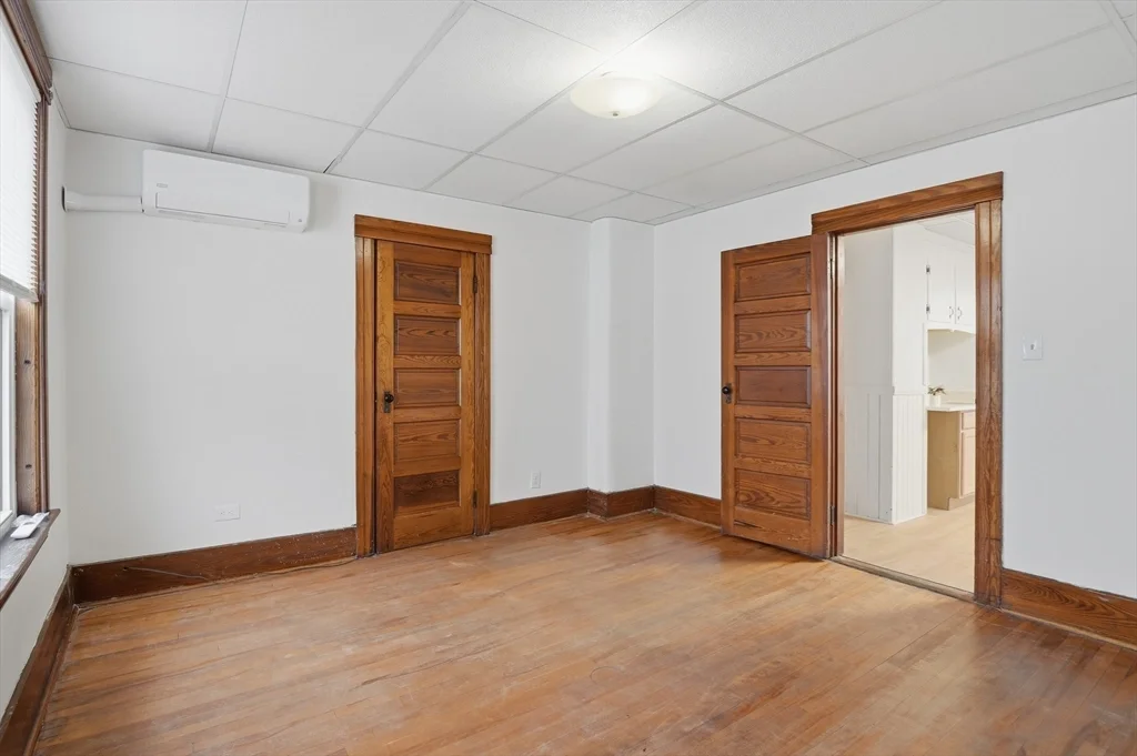 2 bed, 1 bath apartment for rent at 34 King Philip Rd Unit 2, Worcester — photo 15 of 33