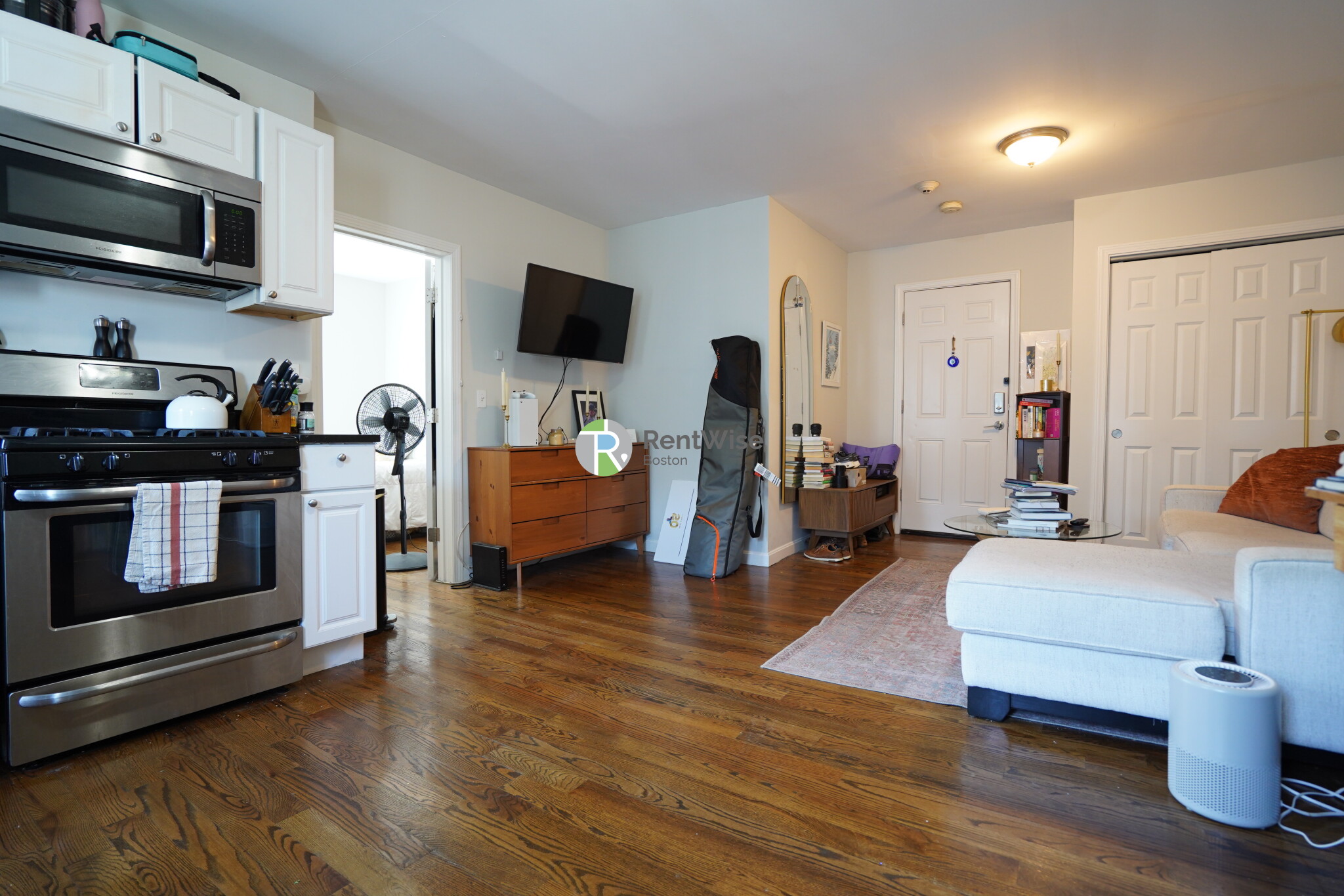 1 bed, 1 bath apartment for rent at 34 L St Unit 2, South Boston — photo 7 of 12
