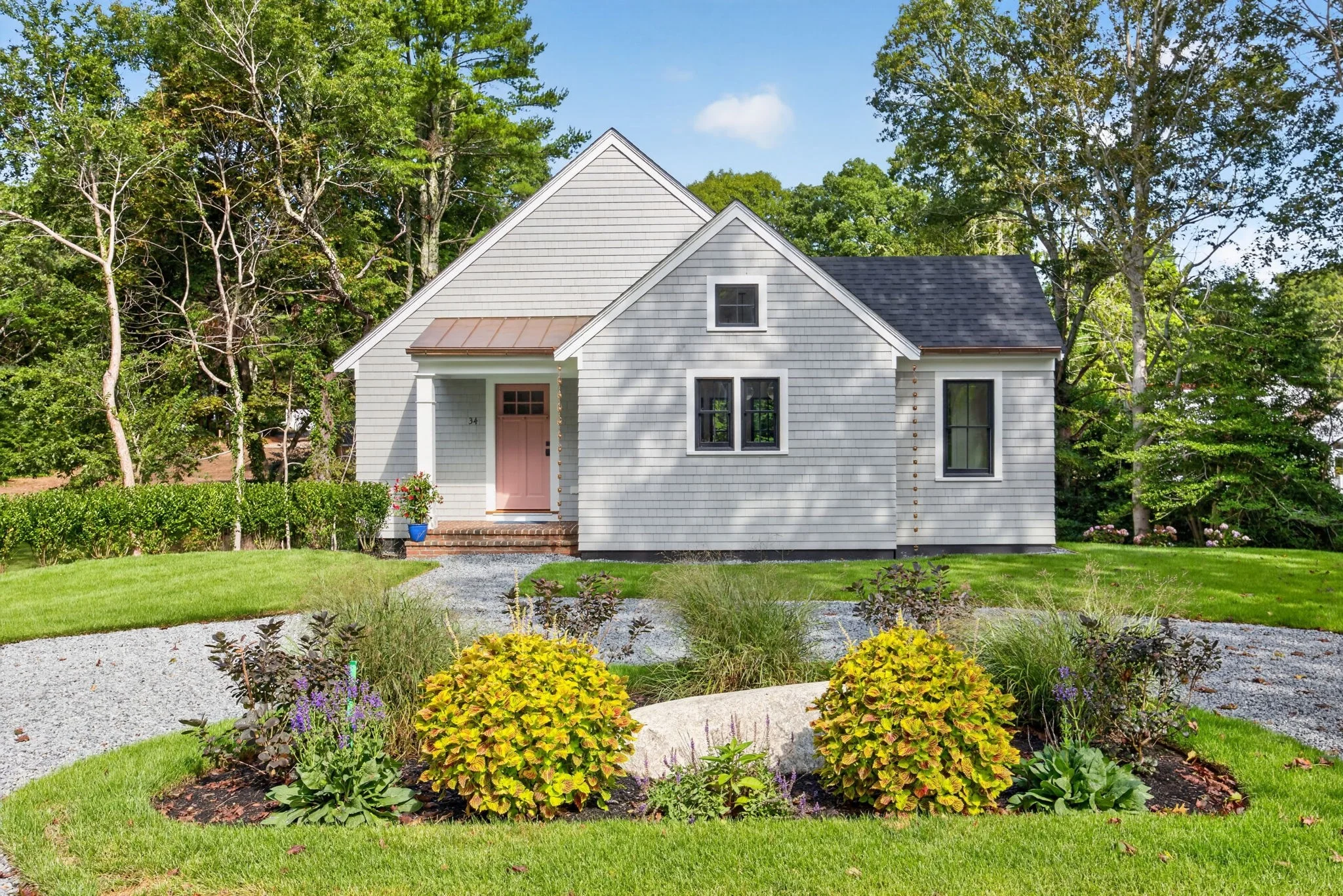 3 bed, 2 bath apartment for rent at 34 Lake St, Cotuit — photo 1 of 24