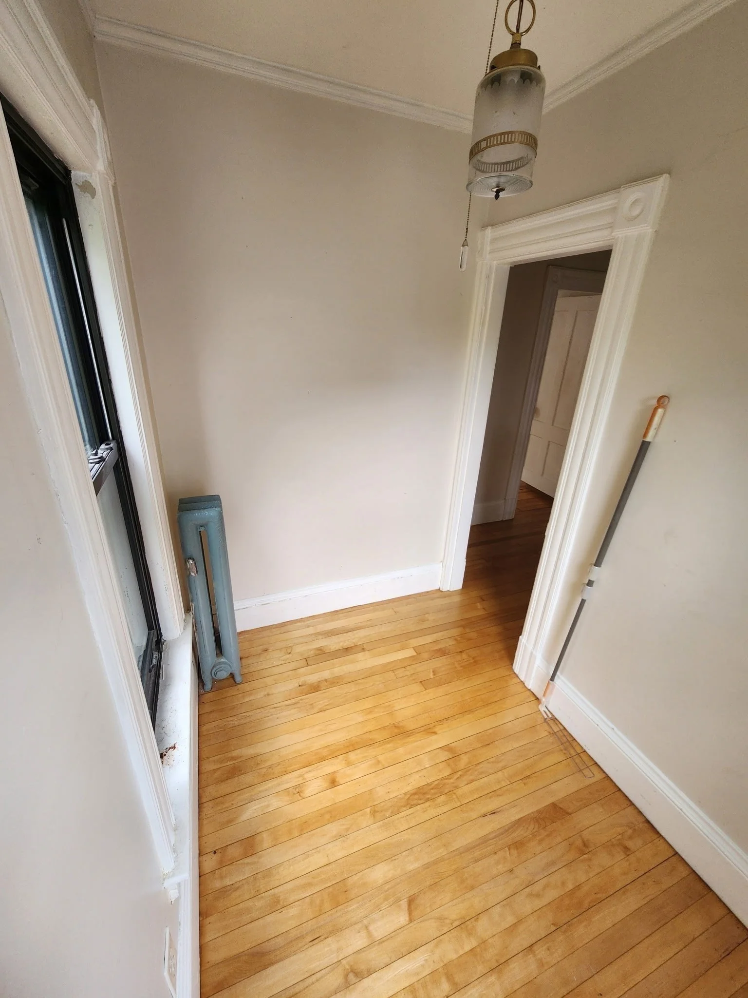 2 bed, 1 bath apartment for rent at 34 Laurel St Unit 1, Elmwood — photo 12 of 20