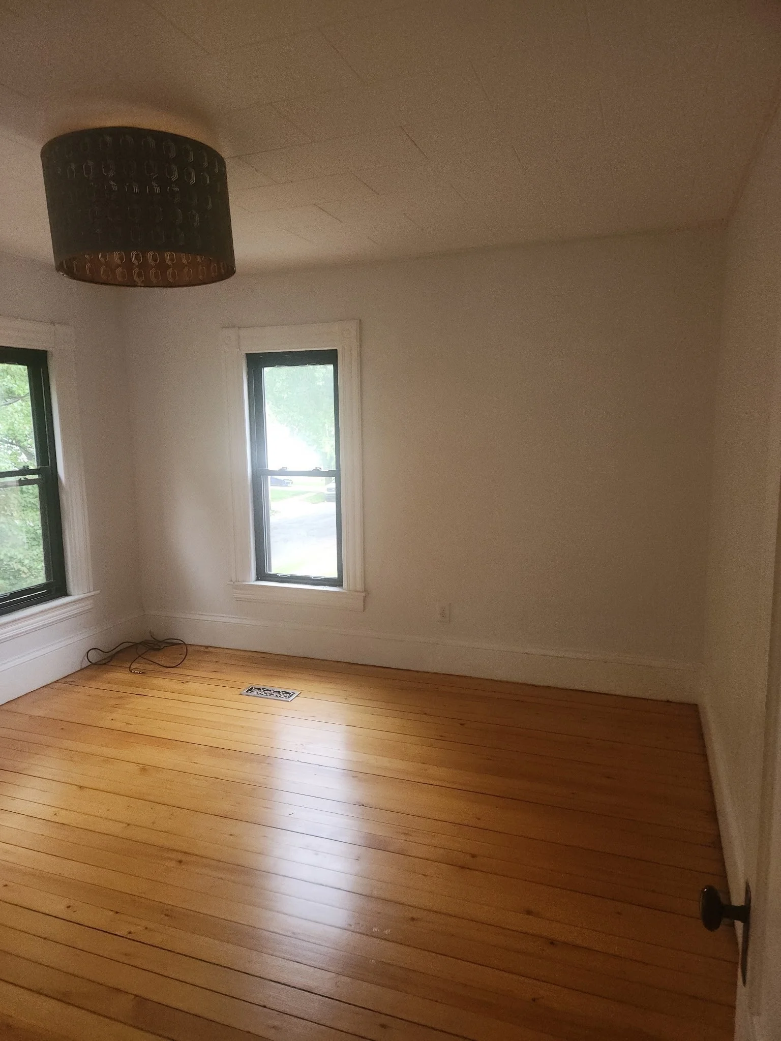 2 bed, 1 bath apartment for rent at 34 Laurel St Unit 1, Elmwood — photo 16 of 20