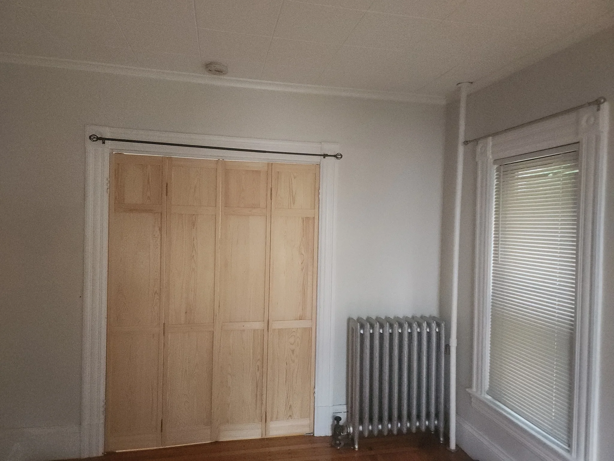 2 bed, 1 bath apartment for rent at 34 Laurel St Unit 1, Elmwood — photo 18 of 20