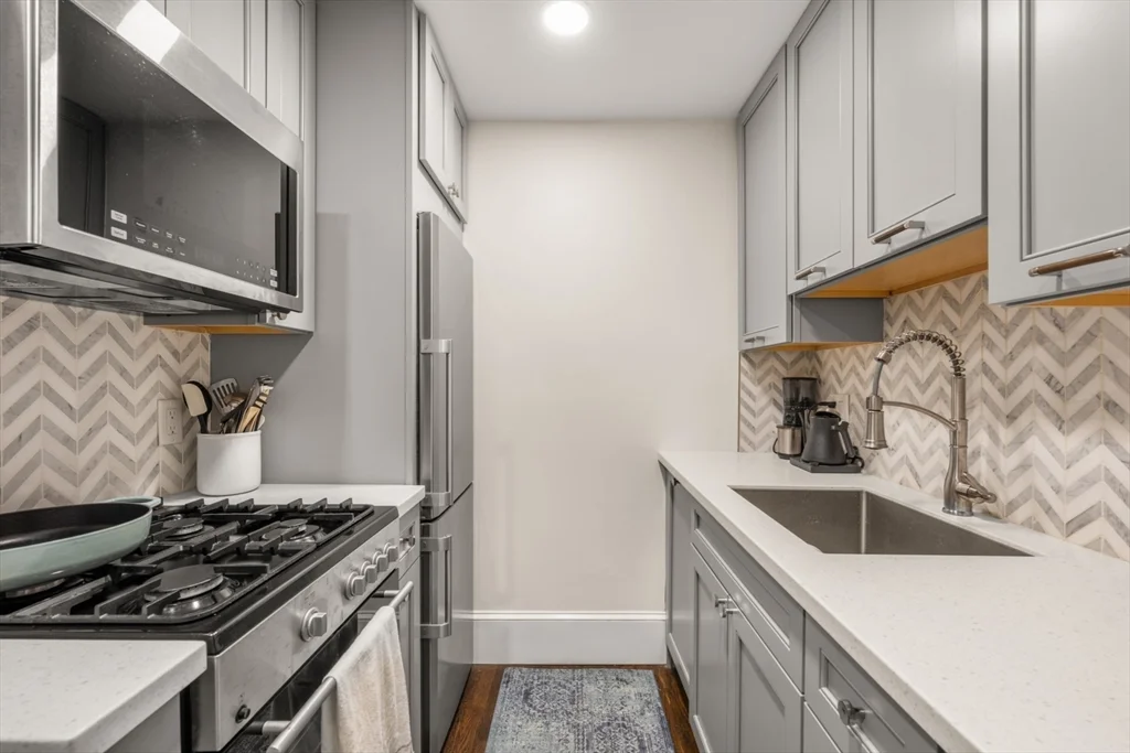 1 bed, 1 bath apartment for rent at 34 Lawrence St Unit 2, South End — photo 8 of 21