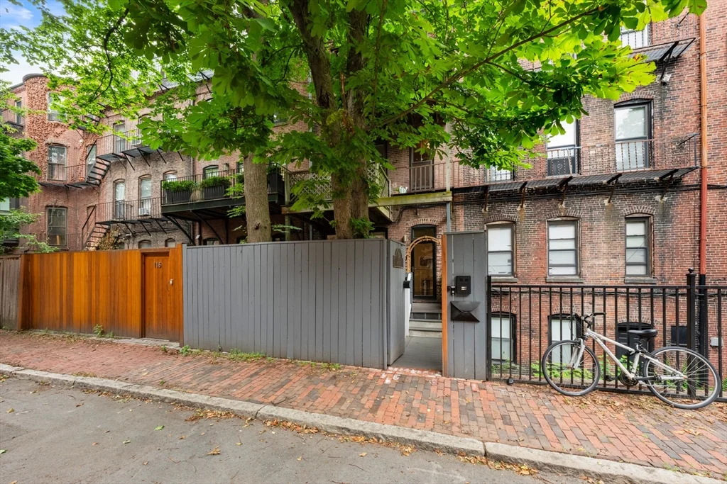 1 bed, 1 bath apartment for rent at 34 Lawrence St Unit 2, South End — photo 18 of 21