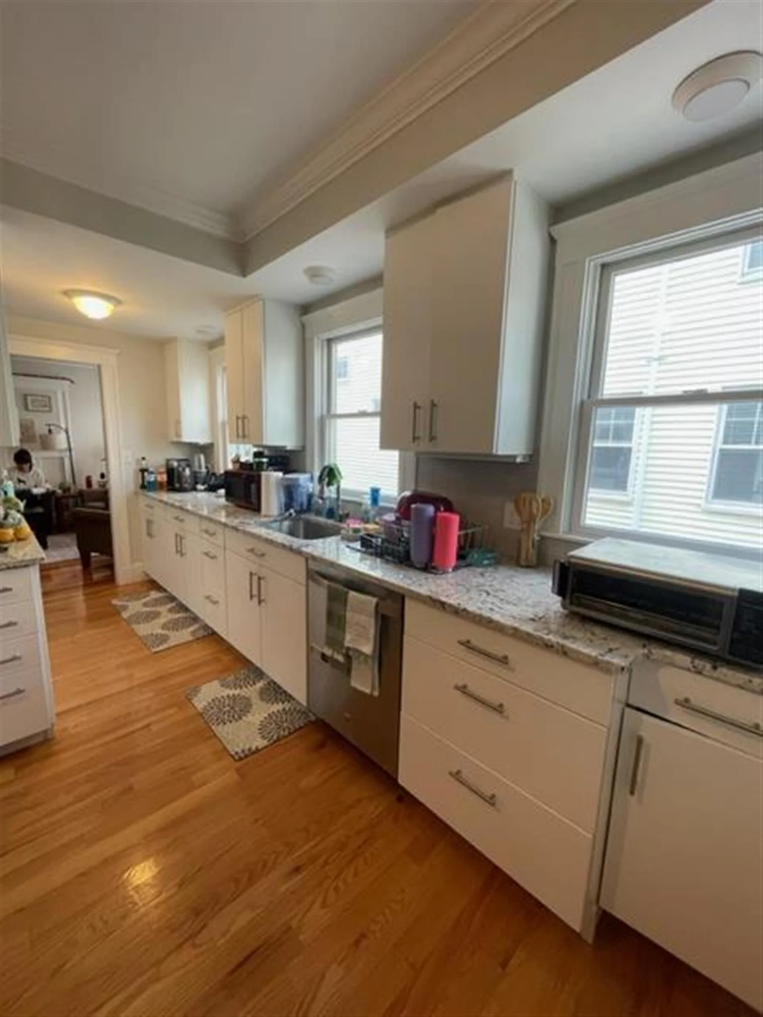 3 bed, 1 bath apartment for rent at 34 Leonard St Unit 1, Tufts