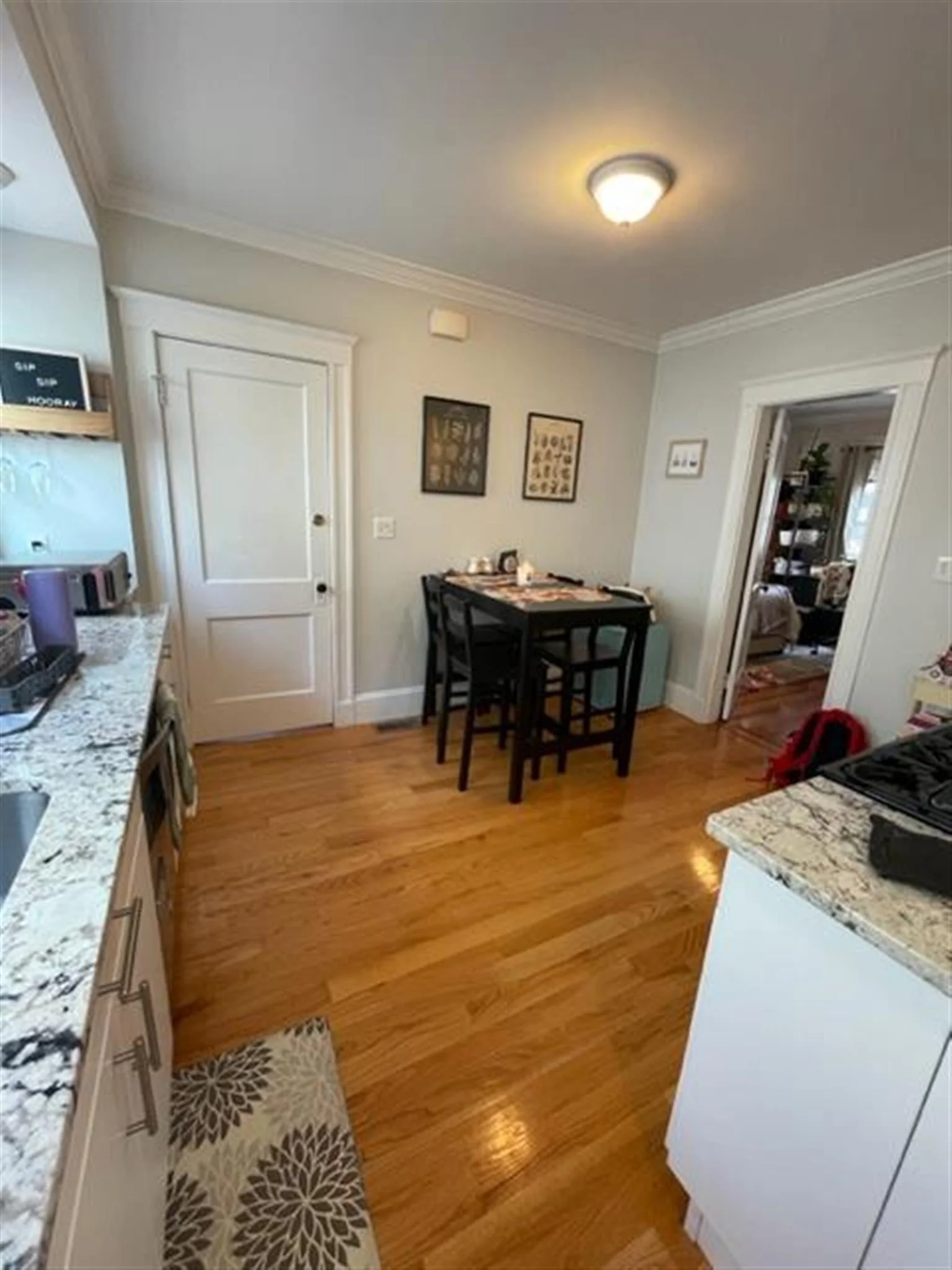 3 bed, 1 bath apartment for rent at 34 Leonard St Unit 1, Tufts — photo 3 of 21