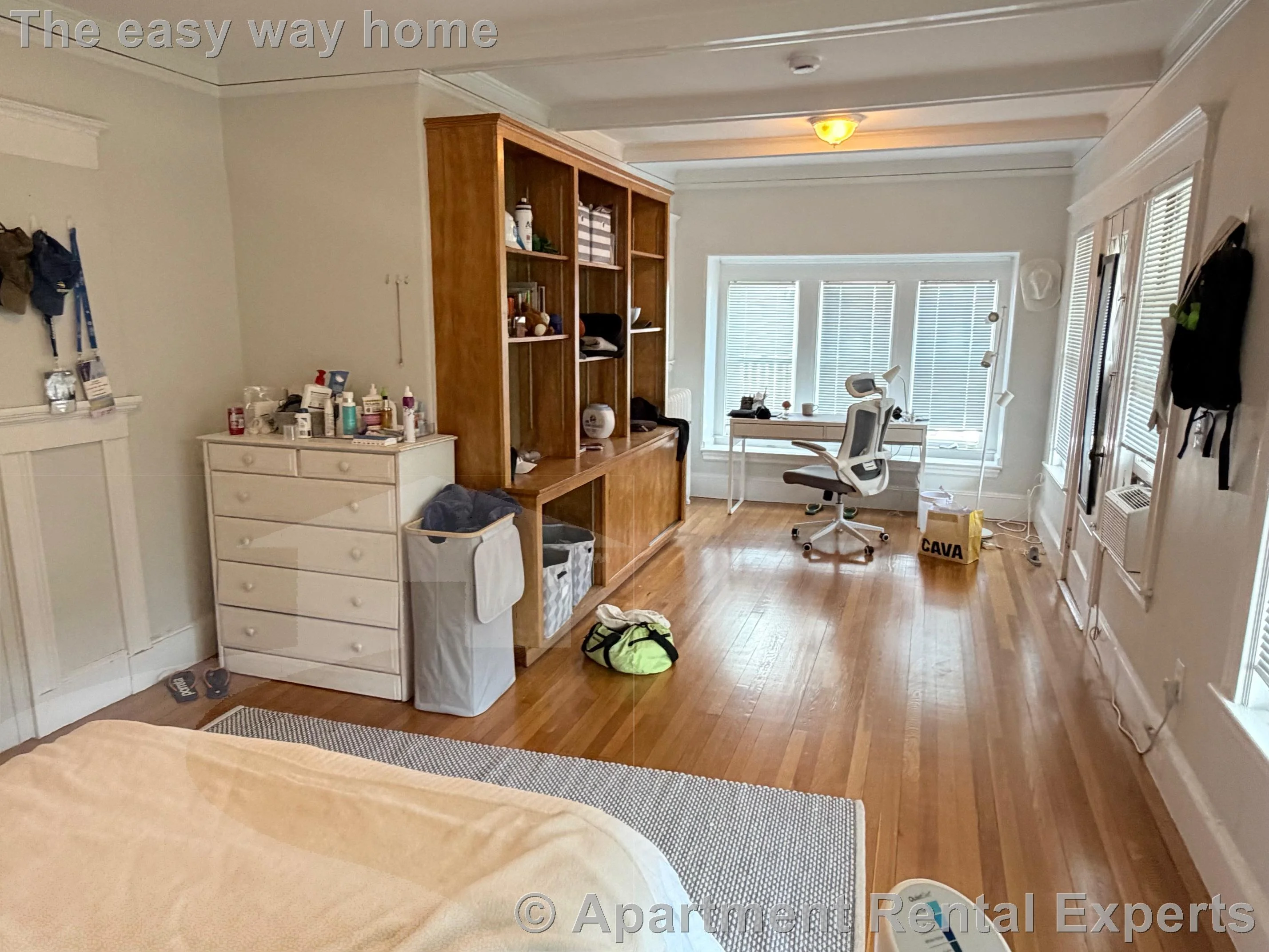 4 bed, 1 bath apartment for rent at 34 Leonard St Unit 2, Davis Square — photo 7 of 18