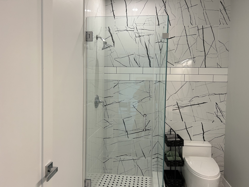 4 bed, 3 bath apartment for rent at 34 Lincoln St Unit 34, Needham — photo 10 of 30