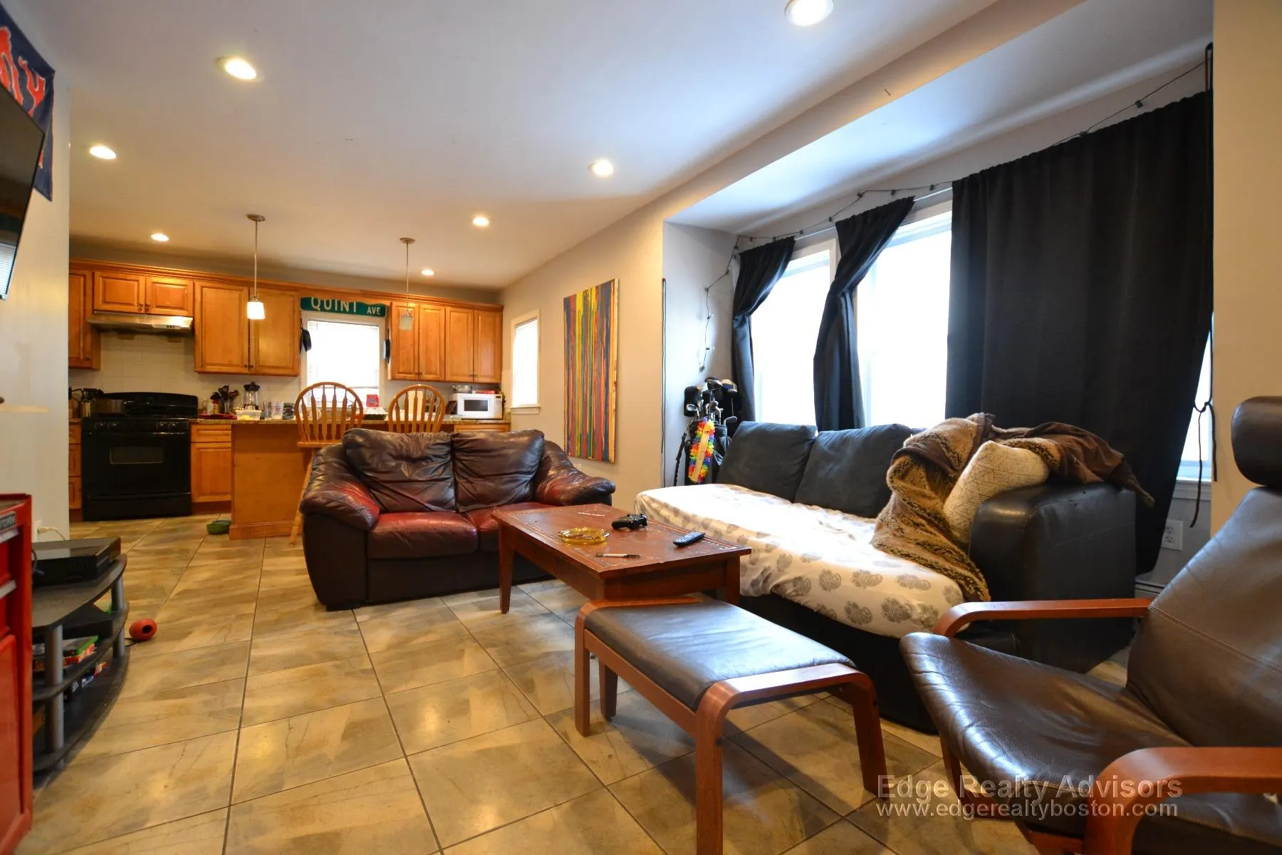 5 bed, 2 bath apartment for rent at 34 Long Ave Unit Home, Allston — photo 3 of 9