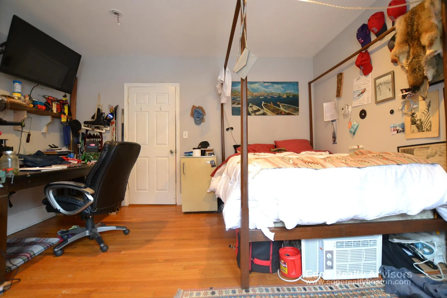5 bed, 2 bath apartment for rent at 34 Long Ave Unit Home, Allston — photo 4 of 9