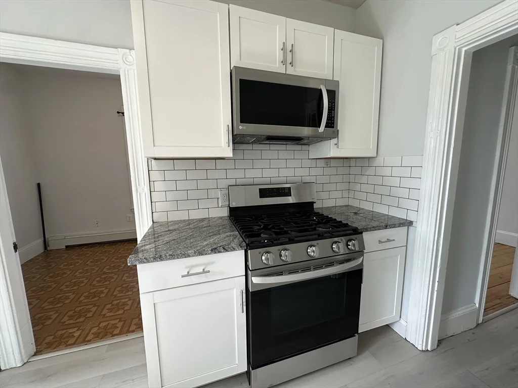 2 bed, 1 bath apartment for rent at 34 Marie Ave Unit 2, Everett — photo 8 of 13