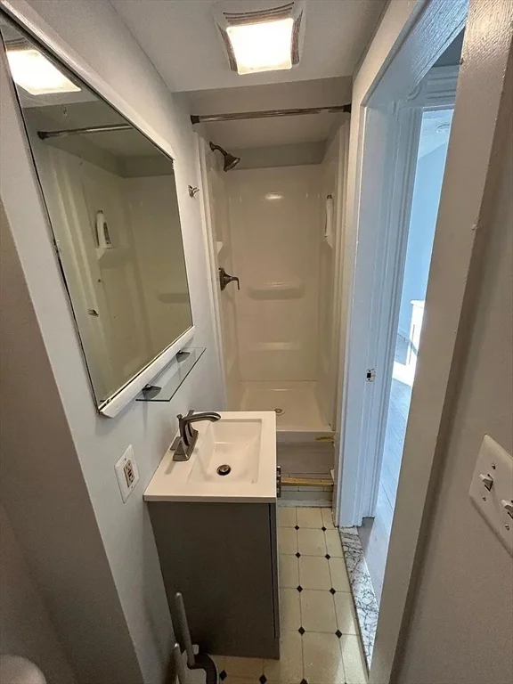 2 bed, 1 bath apartment for rent at 34 Marie Ave Unit 2, Everett — photo 9 of 12