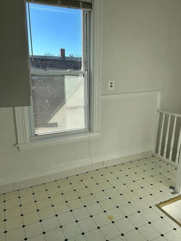 2 bed, 1 bath apartment for rent at 34 Marie Ave Unit 2, Everett — photo 11 of 12
