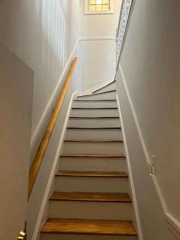2 bed, 1 bath apartment for rent at 34 Marie Ave Unit 2, Everett — photo 7 of 12