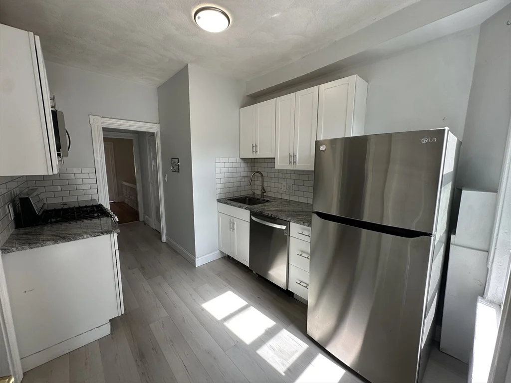 2 bed, 1 bath apartment for rent at 34 Marie Ave Unit 2, Everett — photo 7 of 13