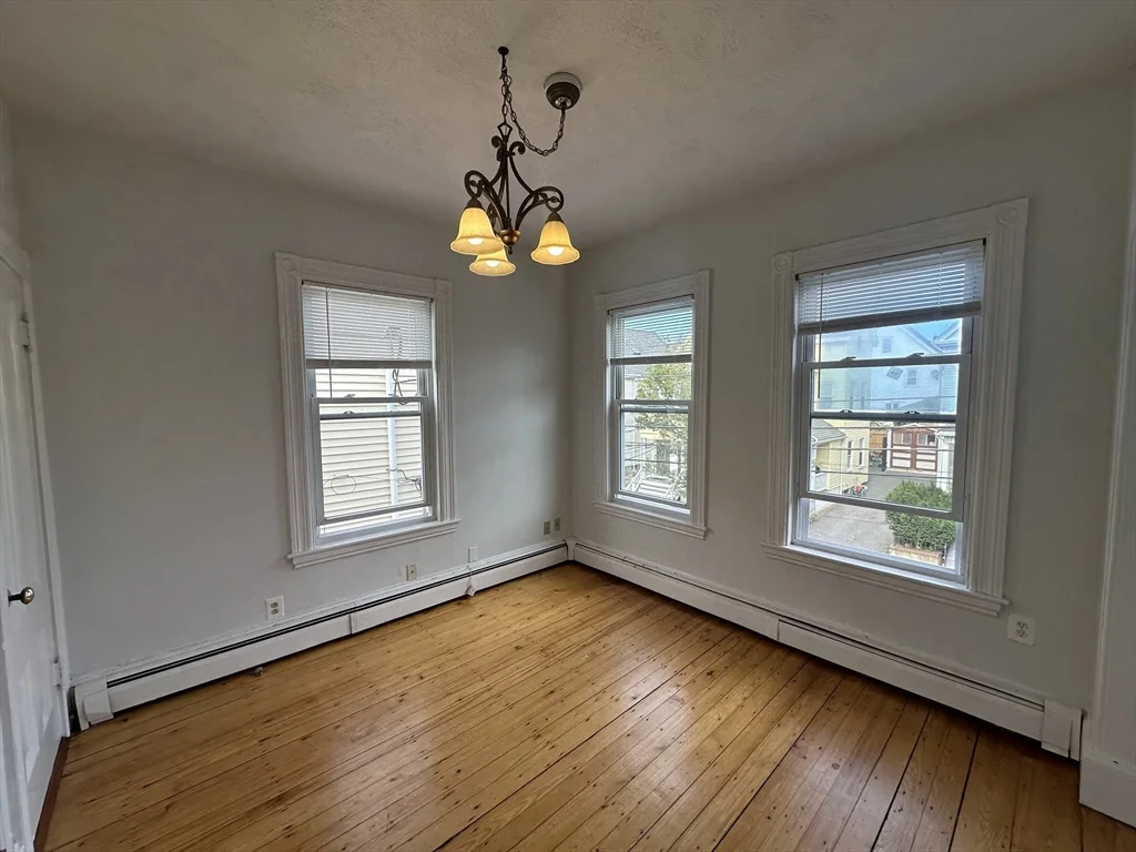 2 bed, 1 bath apartment for rent at 34 Marie Ave Unit 2, Everett