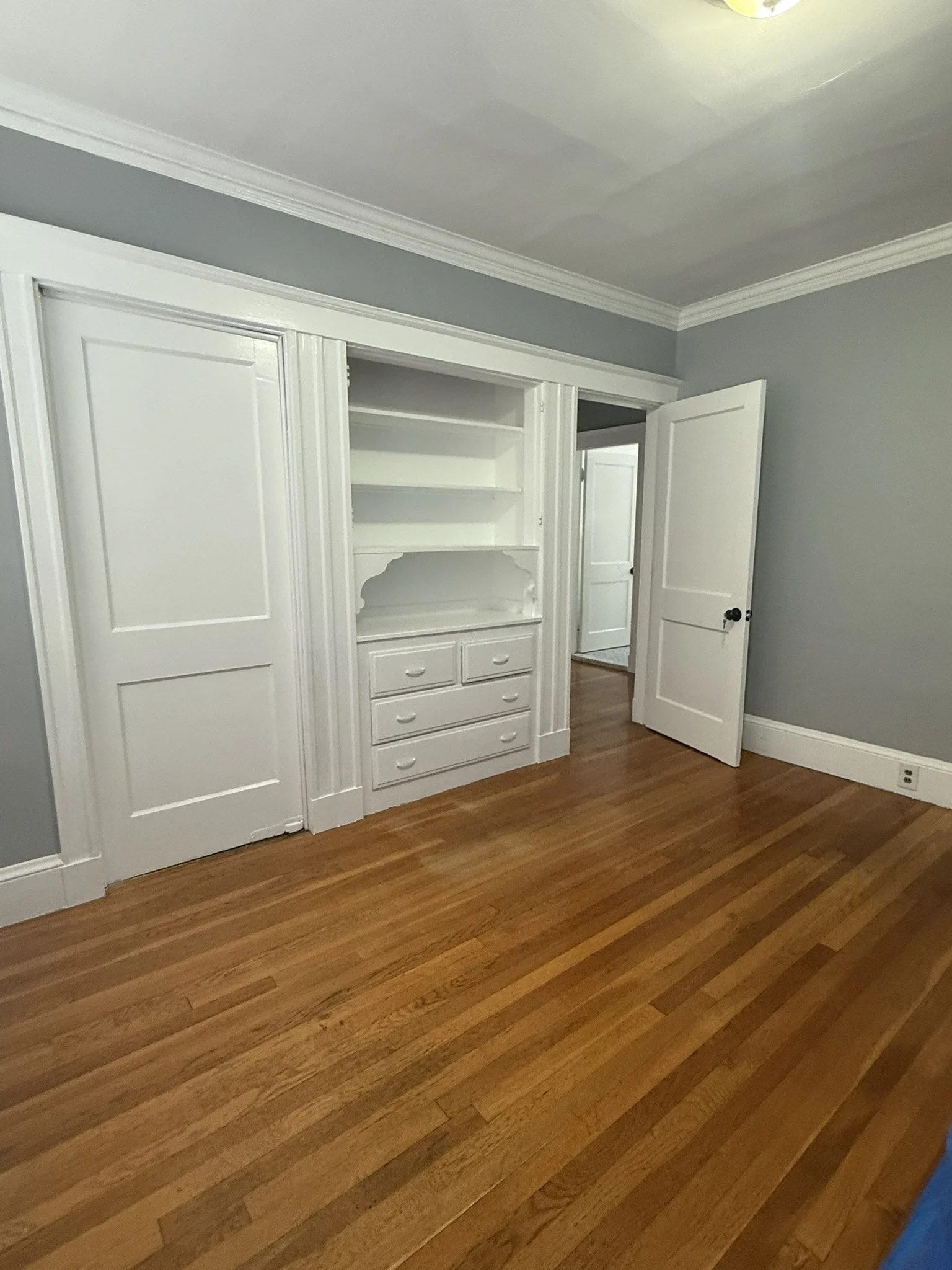 3 bed, 1 bath apartment for rent at 34 Matchett St Unit 1, Brighton — photo 5 of 8