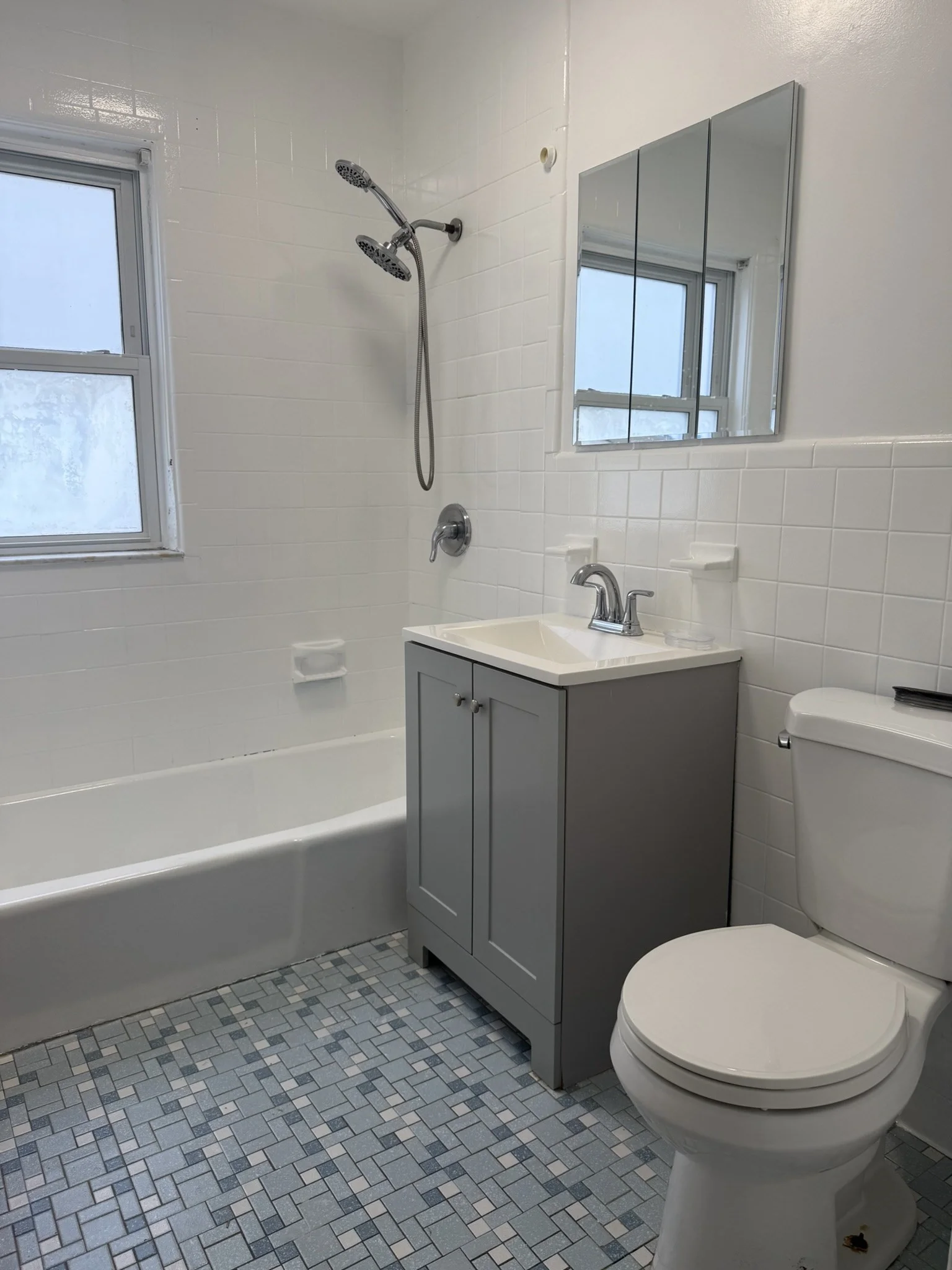 3 bed, 1 bath apartment for rent at 34 Matchett St Unit 1, Brighton — photo 4 of 8