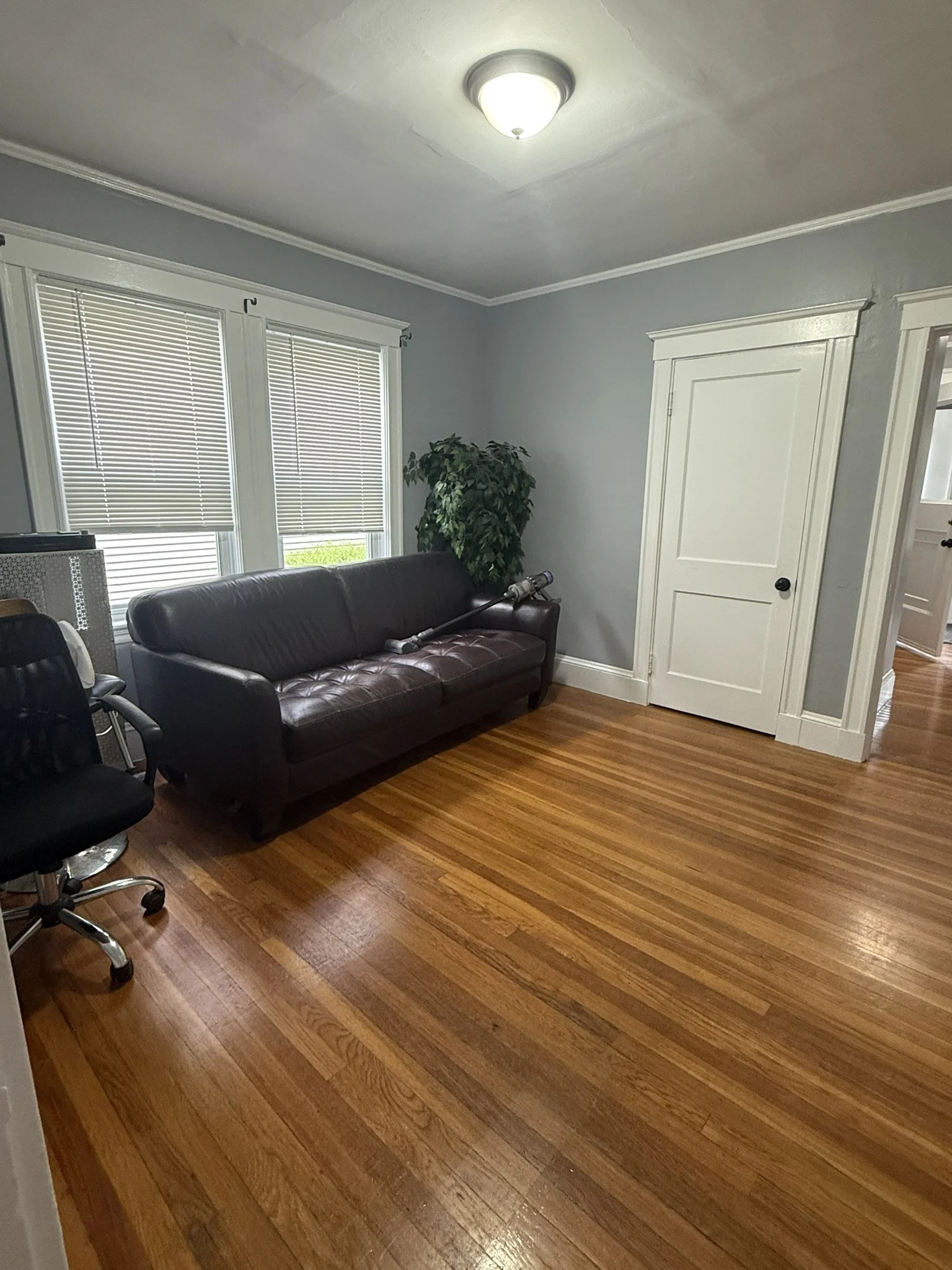 3 bed, 1 bath apartment for rent at 34 Matchett St Unit 1, Brighton — photo 6 of 8