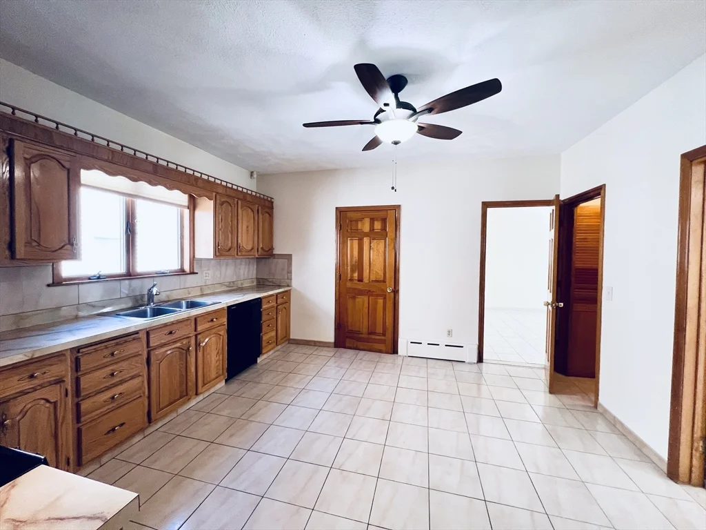 2 bed, 1 bath apartment for rent at 34 Medford St Unit 1, Medford — photo 12 of 30