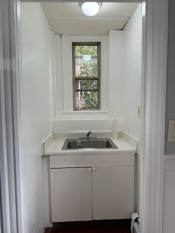 2 bed, 1 bath apartment for rent at 34 Mercer St Unit 2, South Boston — photo 14 of 17