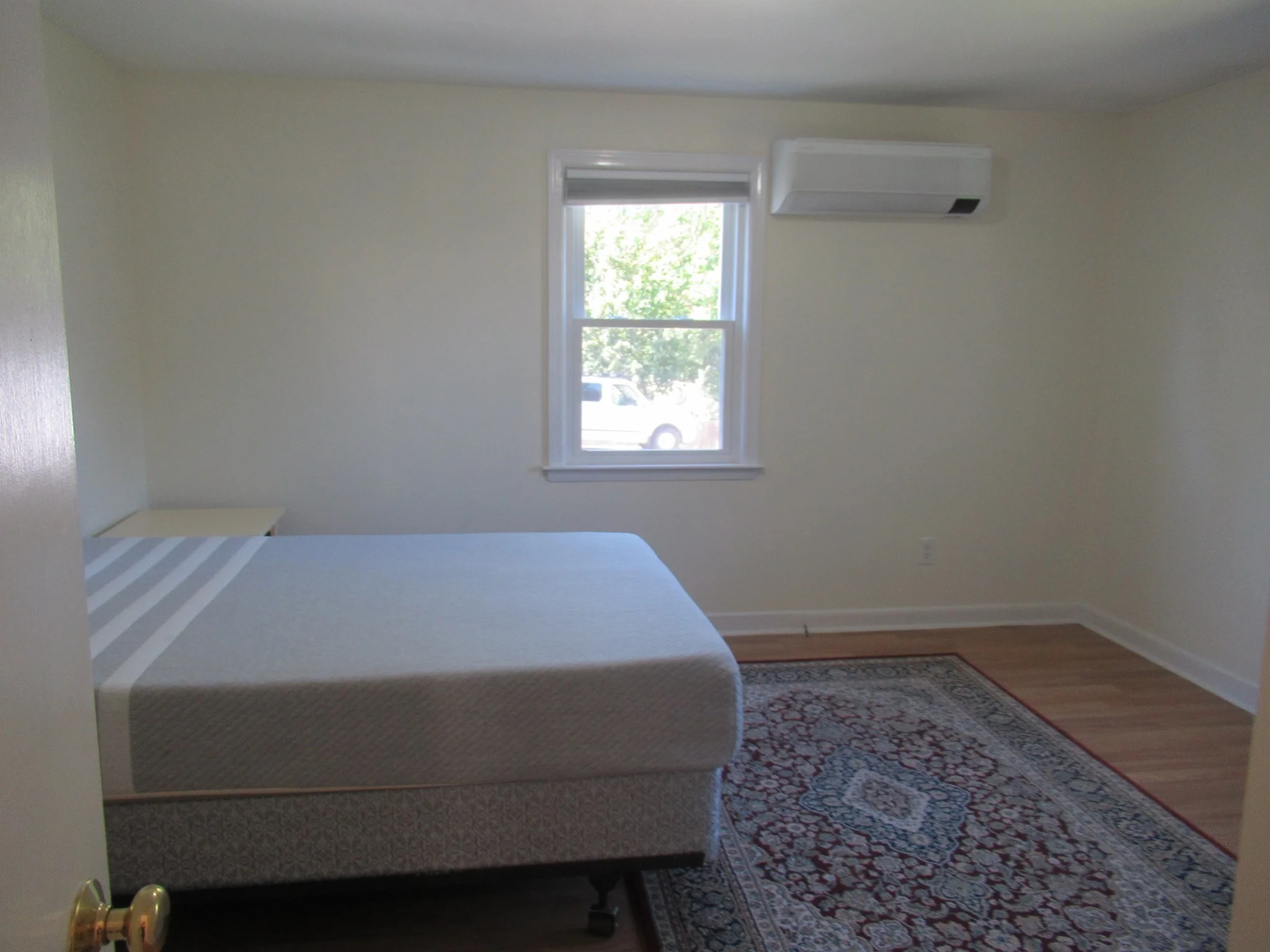 2 bed, 1 bath apartment for rent at 34 Middle St, Gloucester — photo 7 of 11