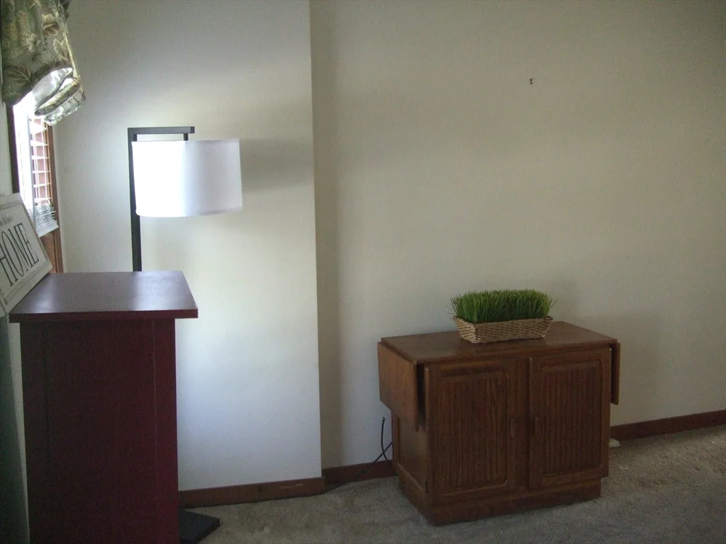 1 bed, 1 bath apartment for rent at 32-34 Moore Ave Unit 2, Franklin — photo 9 of 20