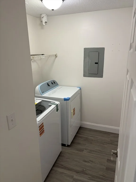 2 bed, 1 bath apartment for rent at 34 Newhall Unit 310, Lowell — photo 5 of 7