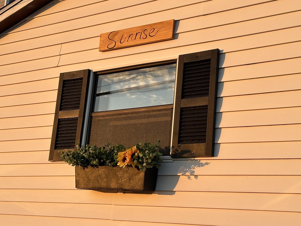 1 bed, 1 bath apartment for rent at 34 Old Point Rd Unit Cottage, Plum Island — photo 5 of 19
