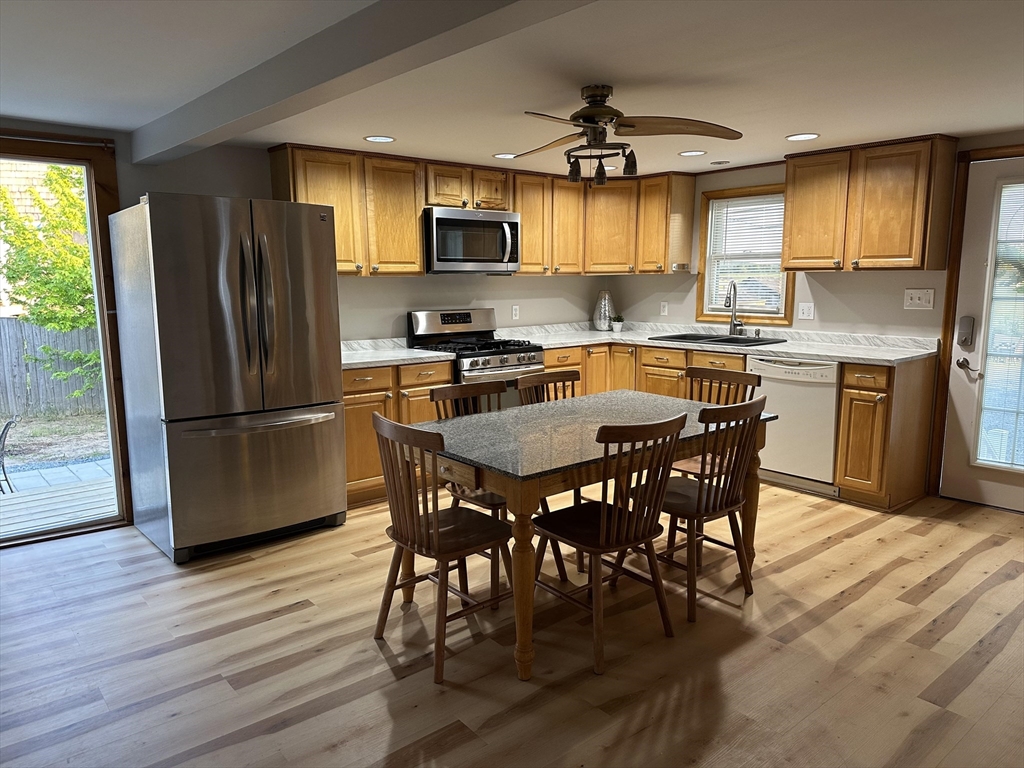 1 bed, 1 bath apartment for rent at 34 Old Point Rd Unit Cottage, Plum Island — photo 9 of 19