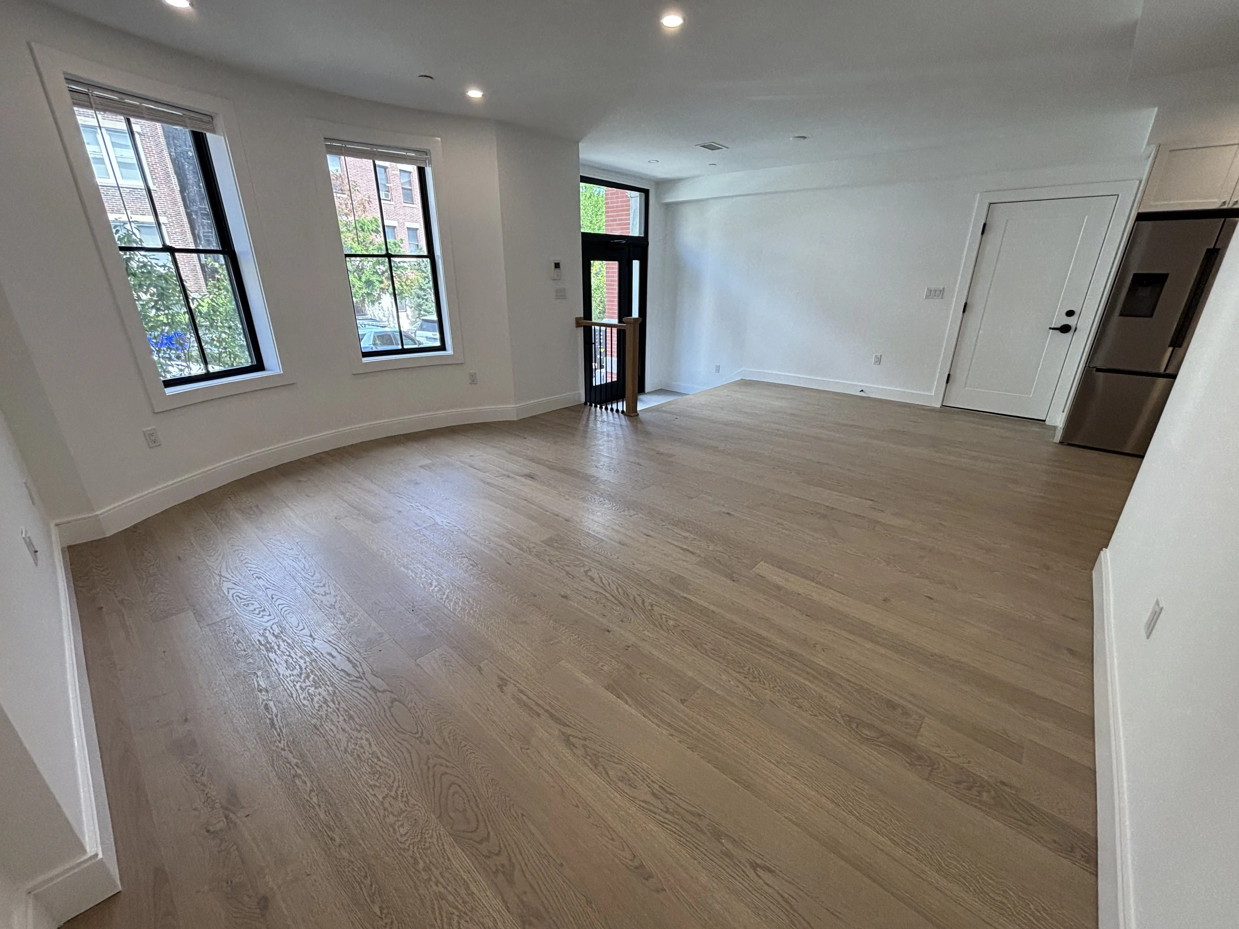 5 bed, 2 bath apartment for rent at 34 Orkney Rd Unit 1A, Brighton — photo 3 of 13