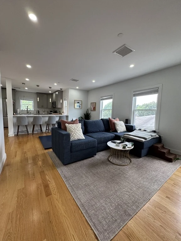 1 bed, 1 bath apartment for rent at 34 Park St Unit 4, Newton Corner — photo 3 of 29