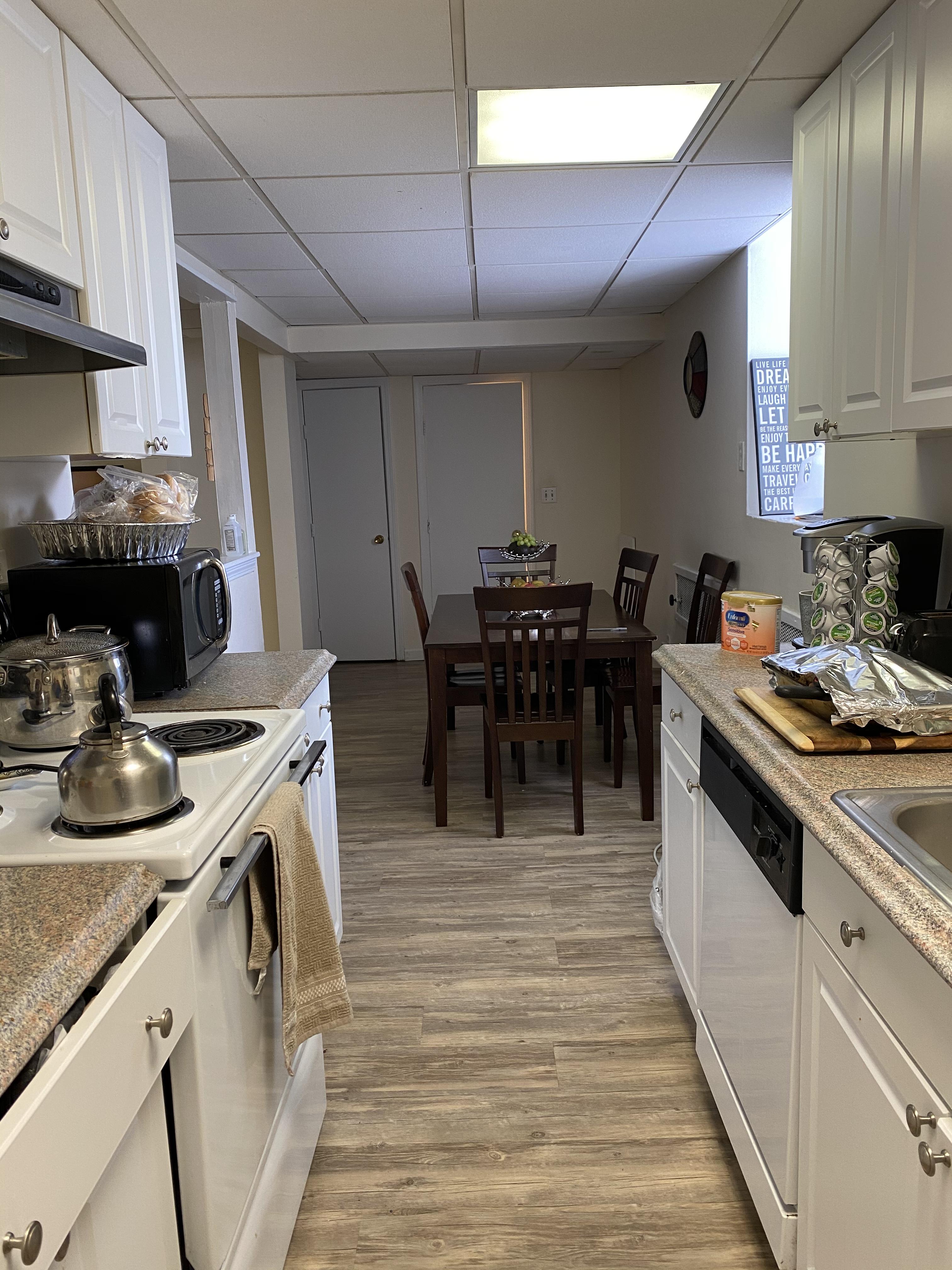 2 bed, 1 bath apartment for rent at 34 Park St Unit B6, Griggs Park — photo 3 of 14