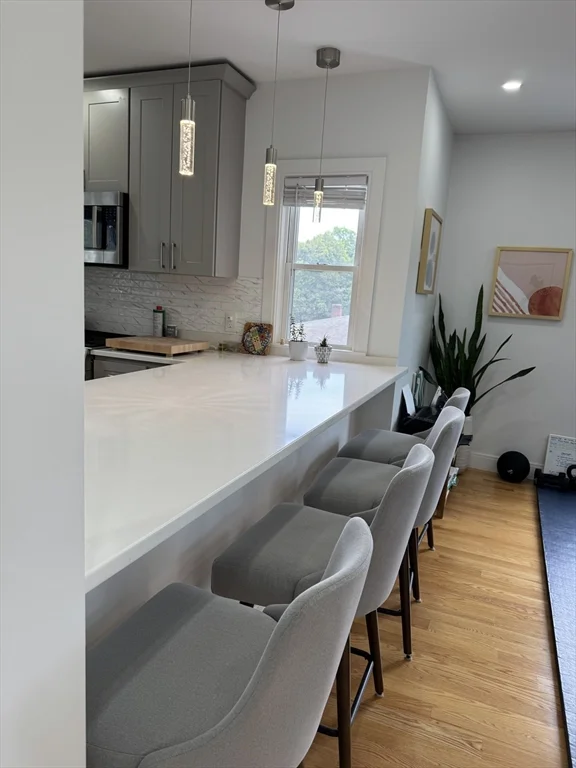 1 bed, 1 bath apartment for rent at 34 Park Unit 4, Newton Corner — photo 4 of 24