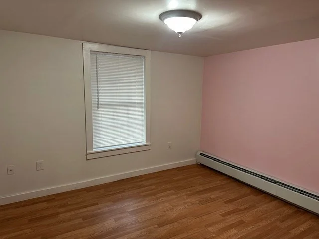 3 bed, 1 bath apartment for rent at 34 Perkins St Unit 1, Gloucester — photo 11 of 14