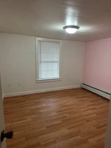 3 bed, 1 bath apartment for rent at 34 Perkins St Unit 1, Gloucester — photo 10 of 14