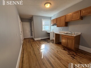 2.5 bed, 1 bath apartment for rent at 34 Plymouth St Unit 3, Wellington-Harrington — photo 2 of 9