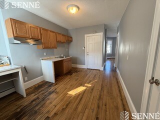 2.5 bed, 1 bath apartment for rent at 34 Plymouth St Unit 3, Wellington-Harrington — photo 1 of 9