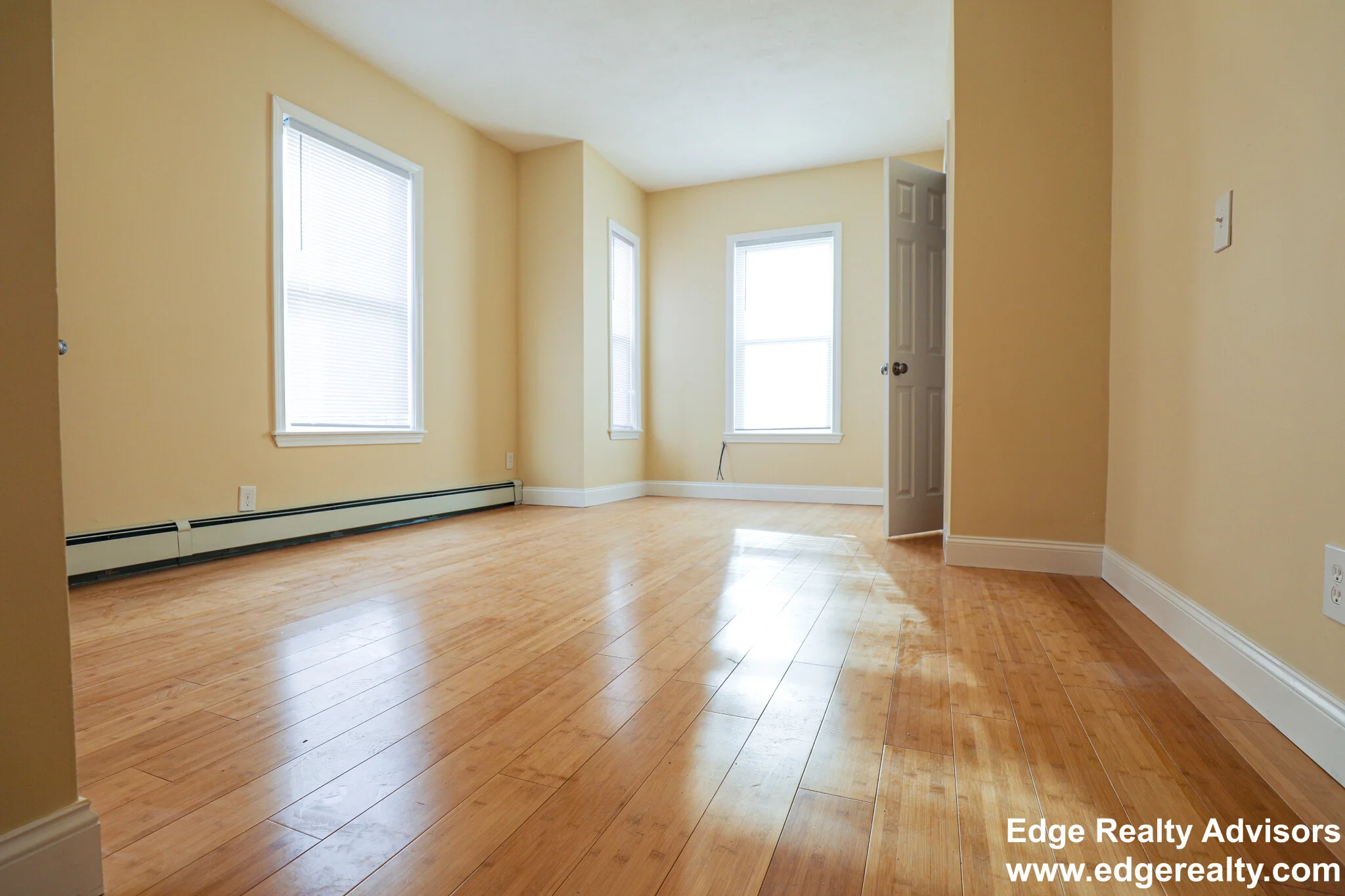 3 bed, 1 bath apartment for rent at 34 Pratt St Unit 1, Allston — photo 8 of 9