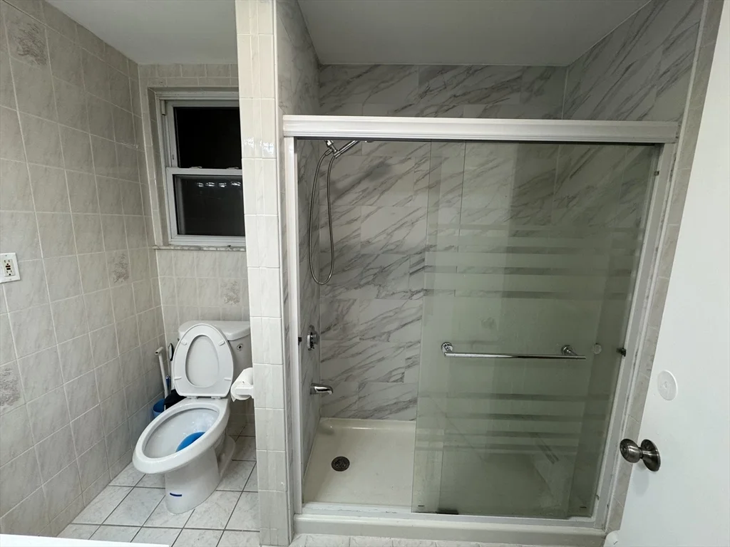 2 bed, 1 bath apartment for rent at 34 Prospect St Unit 1, Quincy — photo 4 of 6