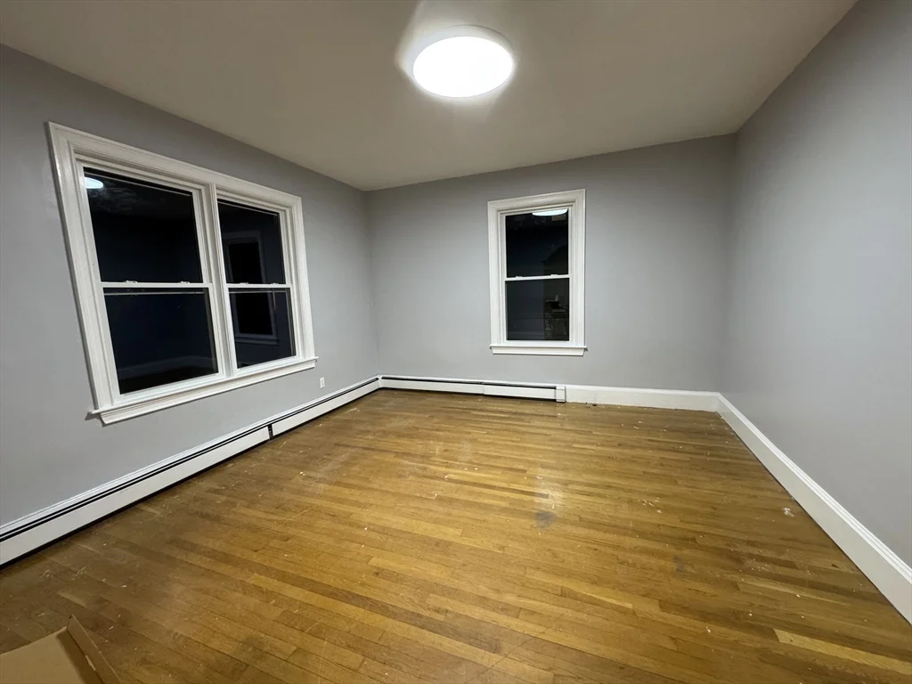 2 bed, 1 bath apartment for rent at 34 Prospect St Unit 1, Quincy — photo 5 of 6