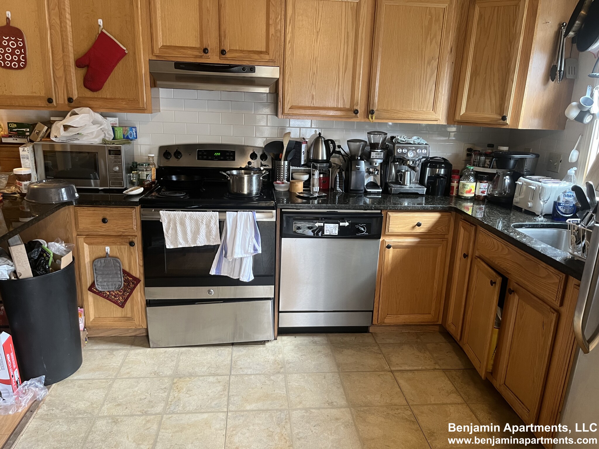 5 bed, 2.5 bath apartment for rent at 34 Raymond St Unit 34B, Lower Allston — photo 27 of 41