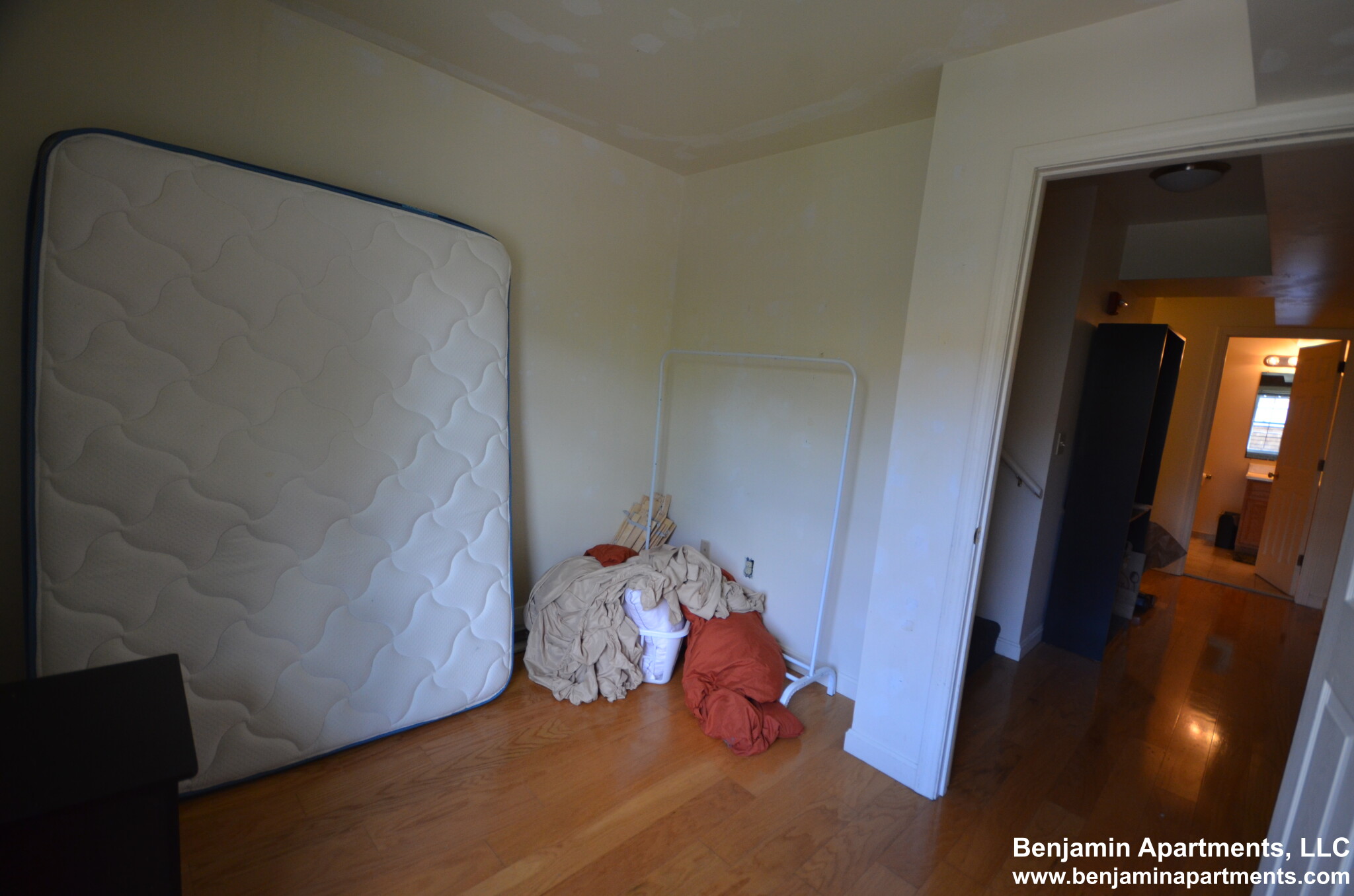 5 bed, 2.5 bath apartment for rent at 34 Raymond St Unit 34B, Lower Allston — photo 17 of 41