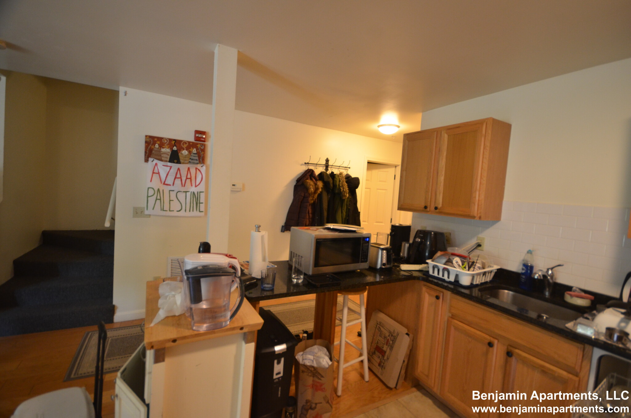5 bed, 2.5 bath apartment for rent at 34 Raymond St Unit 34B, Lower Allston — photo 4 of 41