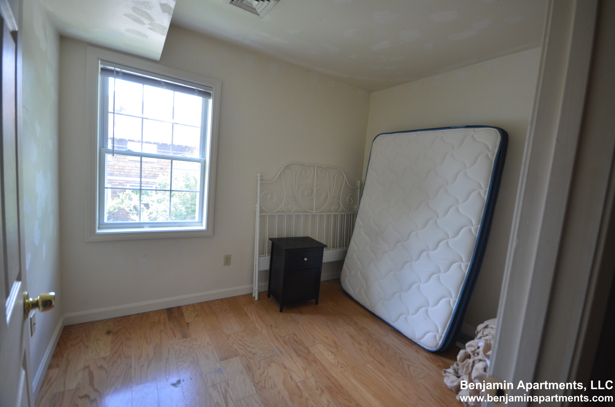 5 bed, 2.5 bath apartment for rent at 34 Raymond St Unit 34B, Lower Allston — photo 16 of 41