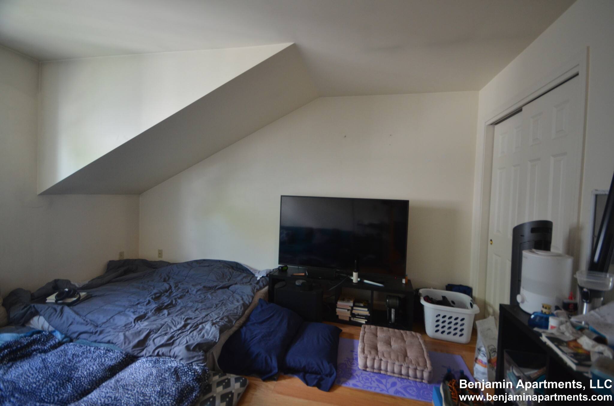 5 bed, 2.5 bath apartment for rent at 34 Raymond St Unit 34B, Lower Allston — photo 14 of 41
