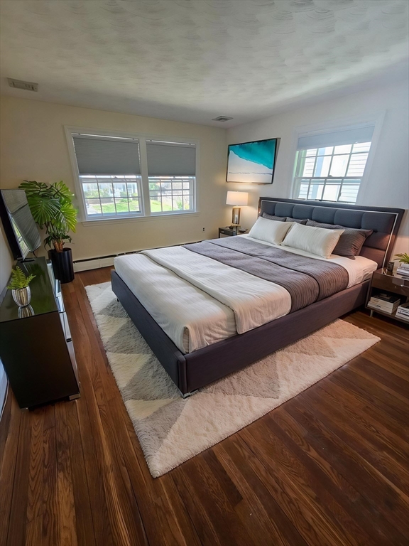 3 bed, 2 bath apartment for rent at 34 Ridgewood Rd, Islington — photo 8 of 14